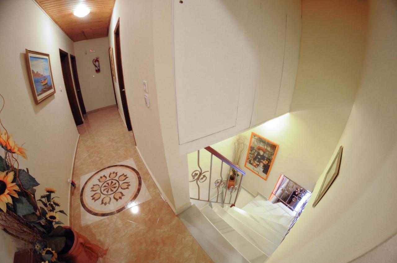 Nefeli Rooms 페프키 외부 사진